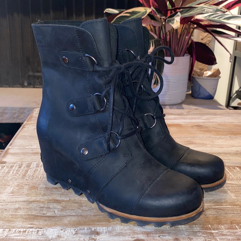 Sorel Black Wedge Boots